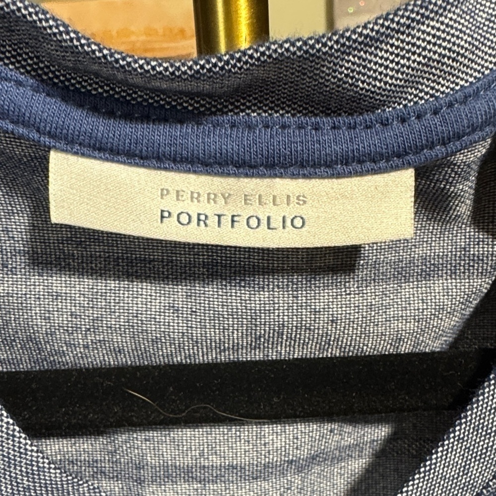NWOT Perry Ellis Portfolio Blue Striped V-Neck Men's Short Sleeve Cotton Blend - Picture 3 of 6